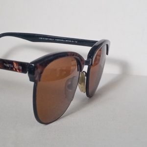 Rare Vintage Dakota Smith Tigershell unisex sunglasses.